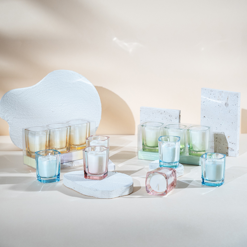 Bộ 3 nến vuông màu gradient